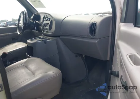 2001 Ford E-350 Super Duty Xl/Xlt z USA, uszkodzony, nr VIN 1FBSS31L01HB27643